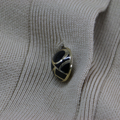 モノグラムボタン カーディガン / MONOGRAM BUTTON CARDIGAN ニット 長袖 Vネック ワイド ウール