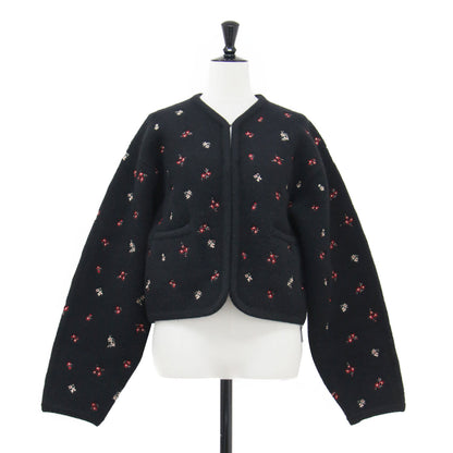 25秋冬 ウールブレンド ブークレ フラワー 刺繍 ニット ジャケット / FLOWER EMBROIDERY KNIT JACKET ボレロ 長袖 コンパクト