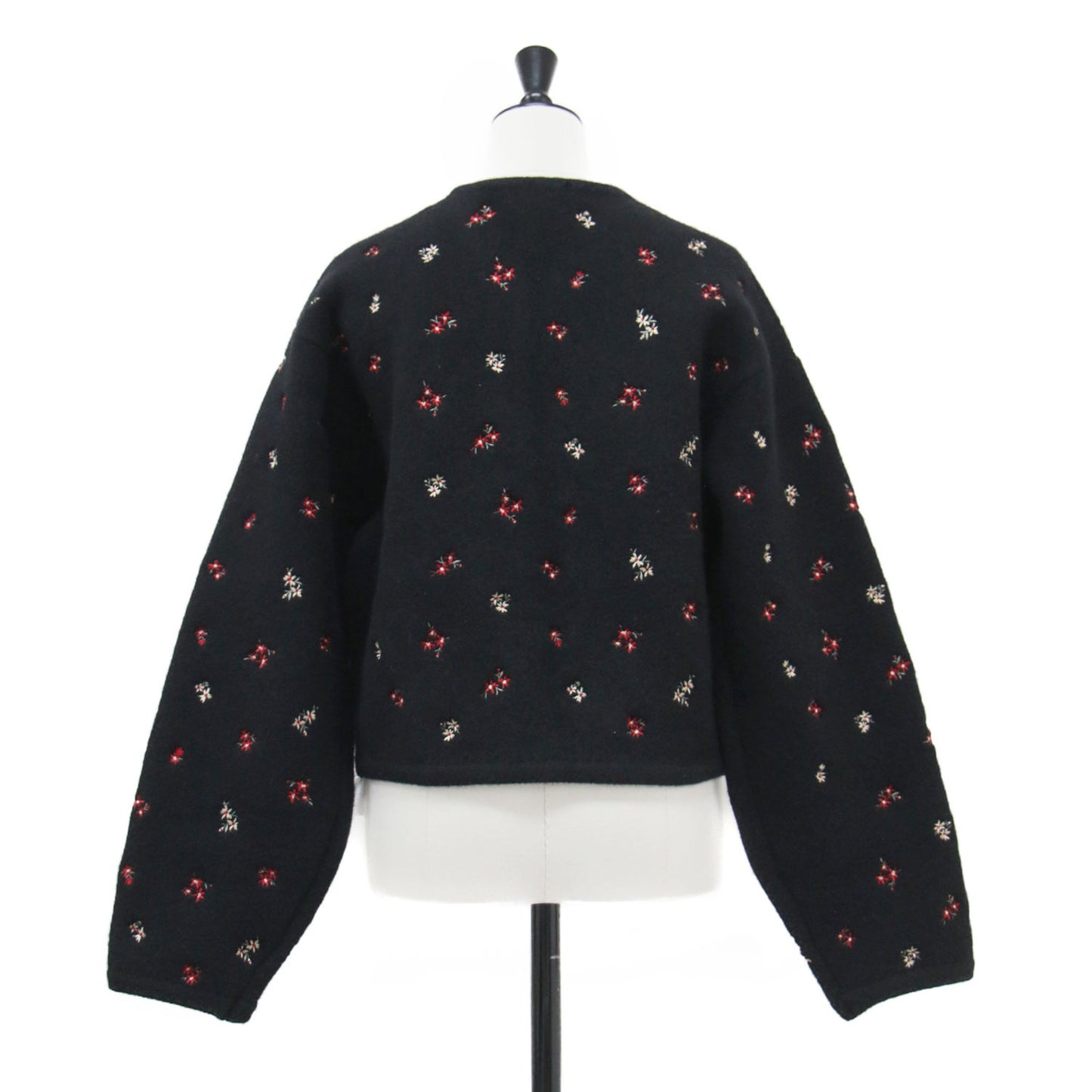 25秋冬 ウールブレンド ブークレ フラワー 刺繍 ニット ジャケット / FLOWER EMBROIDERY KNIT JACKET ボレロ 長袖 コンパクト