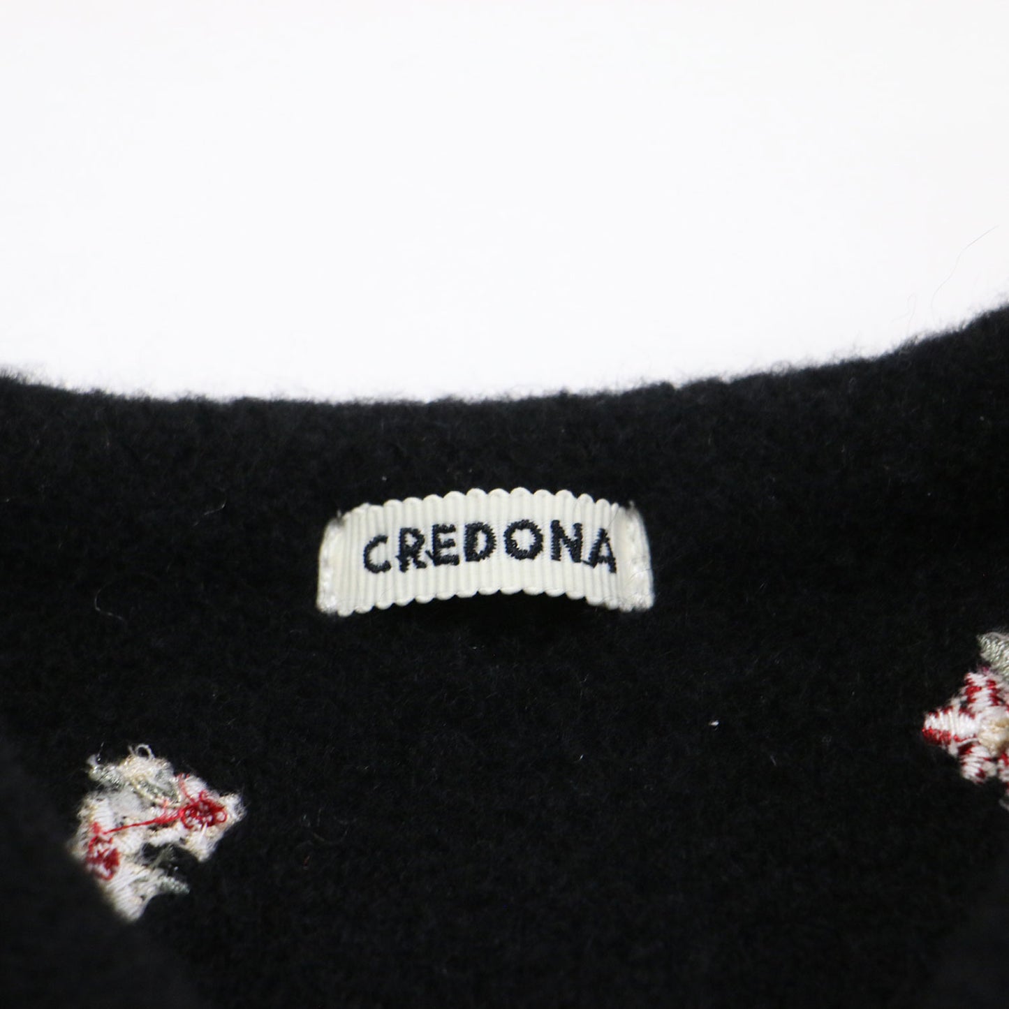 25秋冬 ウールブレンド ブークレ フラワー 刺繍 ニット ジャケット / FLOWER EMBROIDERY KNIT JACKET ボレロ 長袖 コンパクト