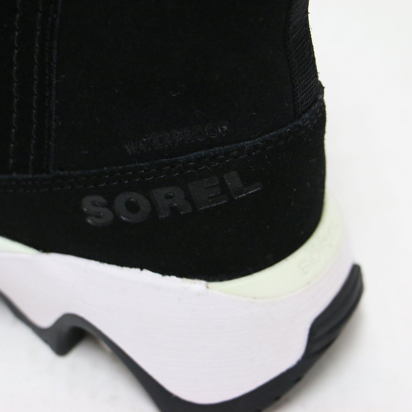 キネティックインパクト ショートブーツ / スニーカー ラウンドトゥ 厚底 スエード ウォータープルーフ