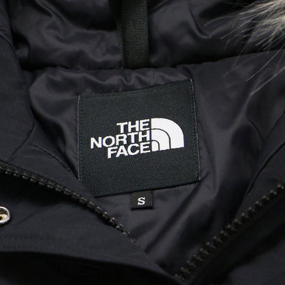 マウンテン ダウン コート NDW92549 / Mountain Down Coat ジャケット ミドル丈 フード付き フェイクファー ナイロン