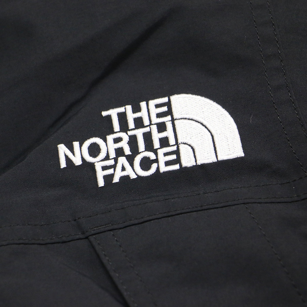 マウンテン ダウン コート NDW92549 / Mountain Down Coat ジャケット ミドル丈 フード付き フェイクファー ナイロン