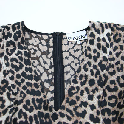 レオパード柄 ジャガード パフスリーブ ミニ ワンピース / Crispy Jacquard Vネック 五分袖 ボリュームスリーブ