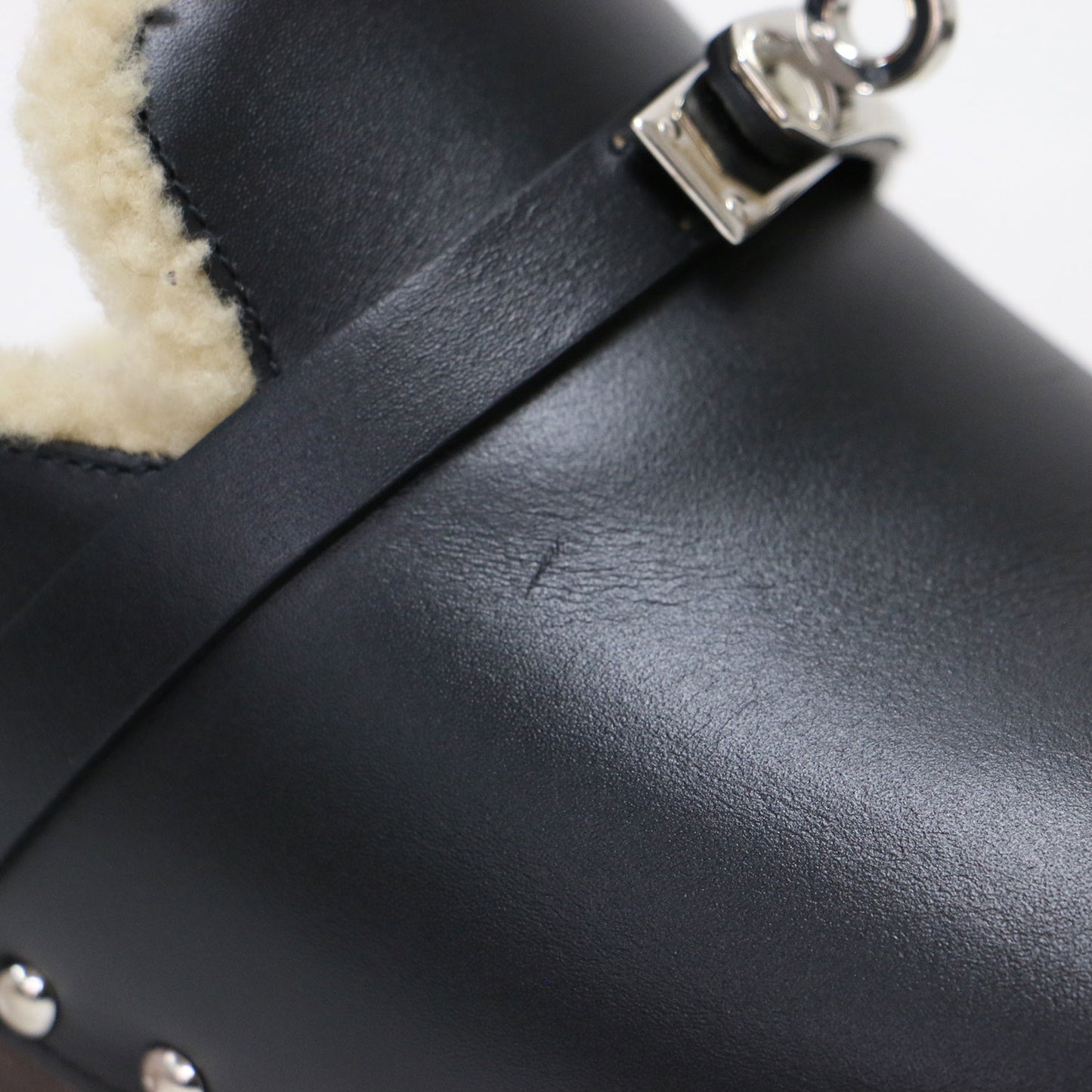 カルロッタ ムートン サンダル / CARLOTTA サボ ウッドソール バックル ボア レザー