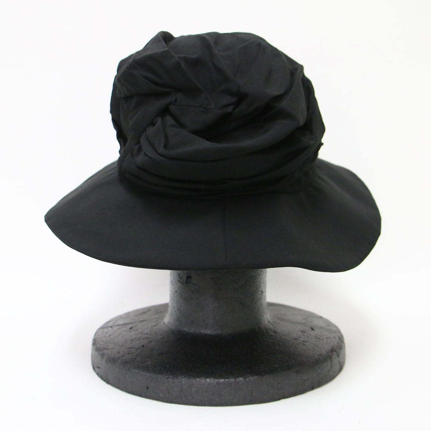 Ys クレープデシン ドレープ タックト ハット / CREPE de CHINE DRAPE TUCKED HAT 帽子