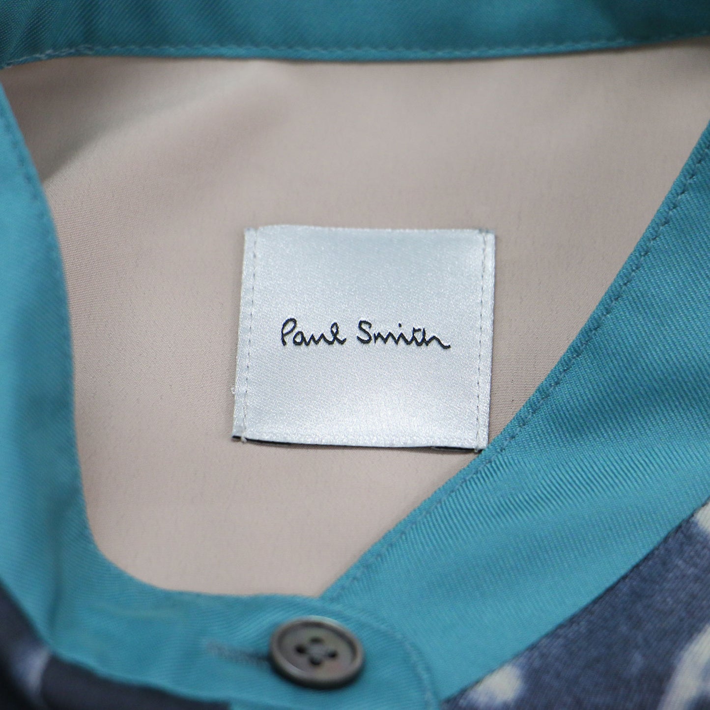25秋冬 トラベル スカーフ スタンドカラー シャツ / Travel Scarf 長袖 比翼ボタン サテン 総柄 ウォッシャブル