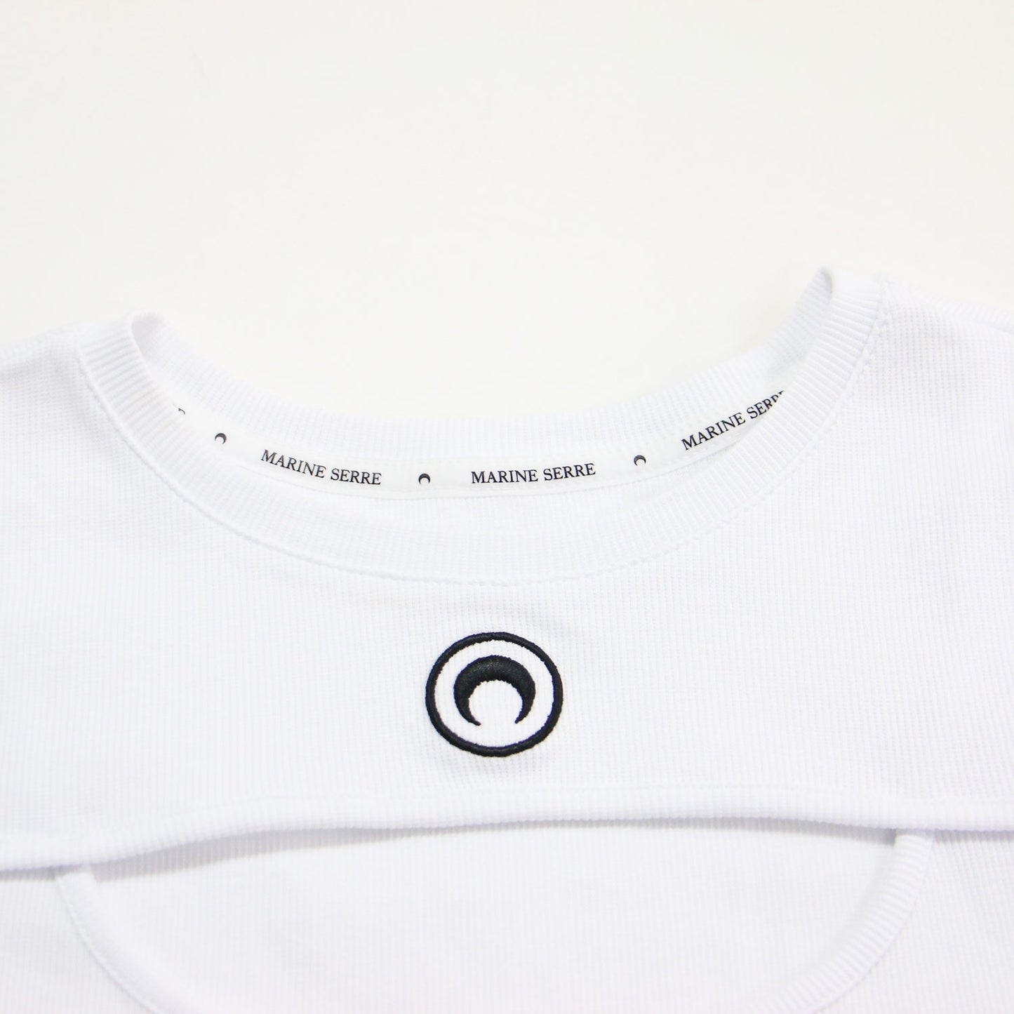 25春夏 ムーンロゴ カットアウト 半袖 Tシャツ / MOON LOGO RIBBED JERSEY CUT OUT T SHIRT カットソー クルーネック ハーフスリーブ リブ コットン