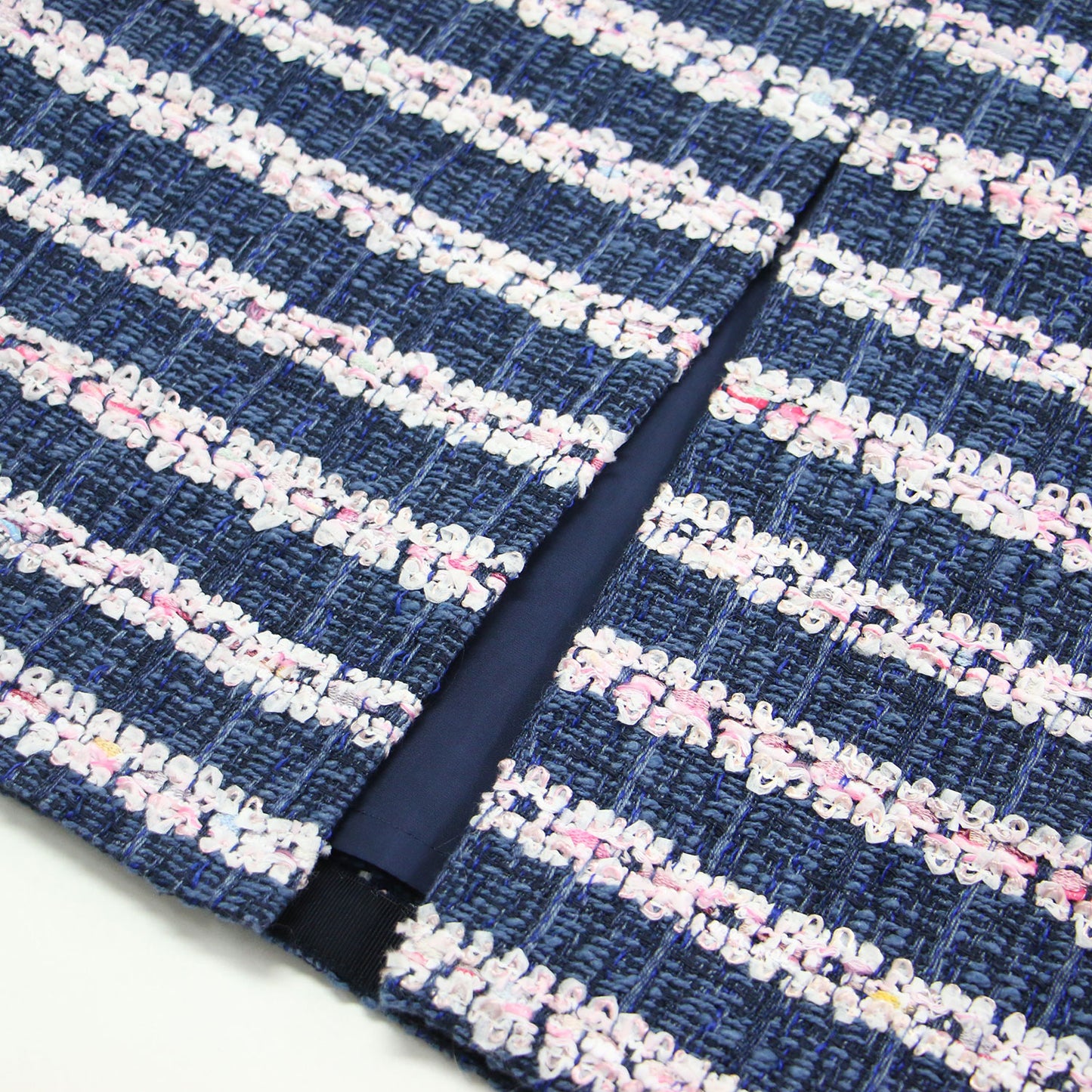 25春夏 フルールボーダー タイトストレートスカート / Iライン ツイード バックファスナー 凹凸 デニム コットン