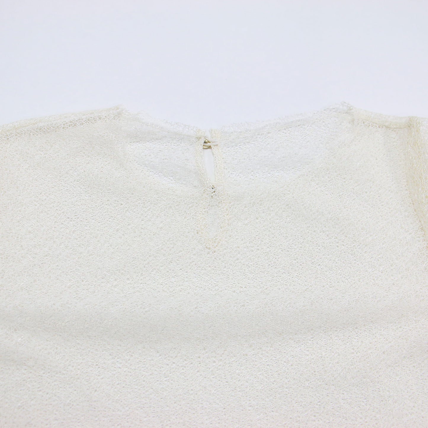 シアー レース アシンメトリー カット トップス / SHEER LACE ASYMMETRY CUT TOPS ラウンドネック 長袖 シースルー メッシュ バックボタン