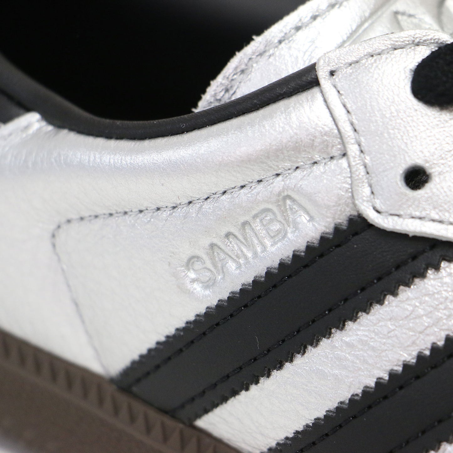25秋冬 Samba OG Shoes / サンバ レースアップ メタリック ラウンドトゥ スニーカー