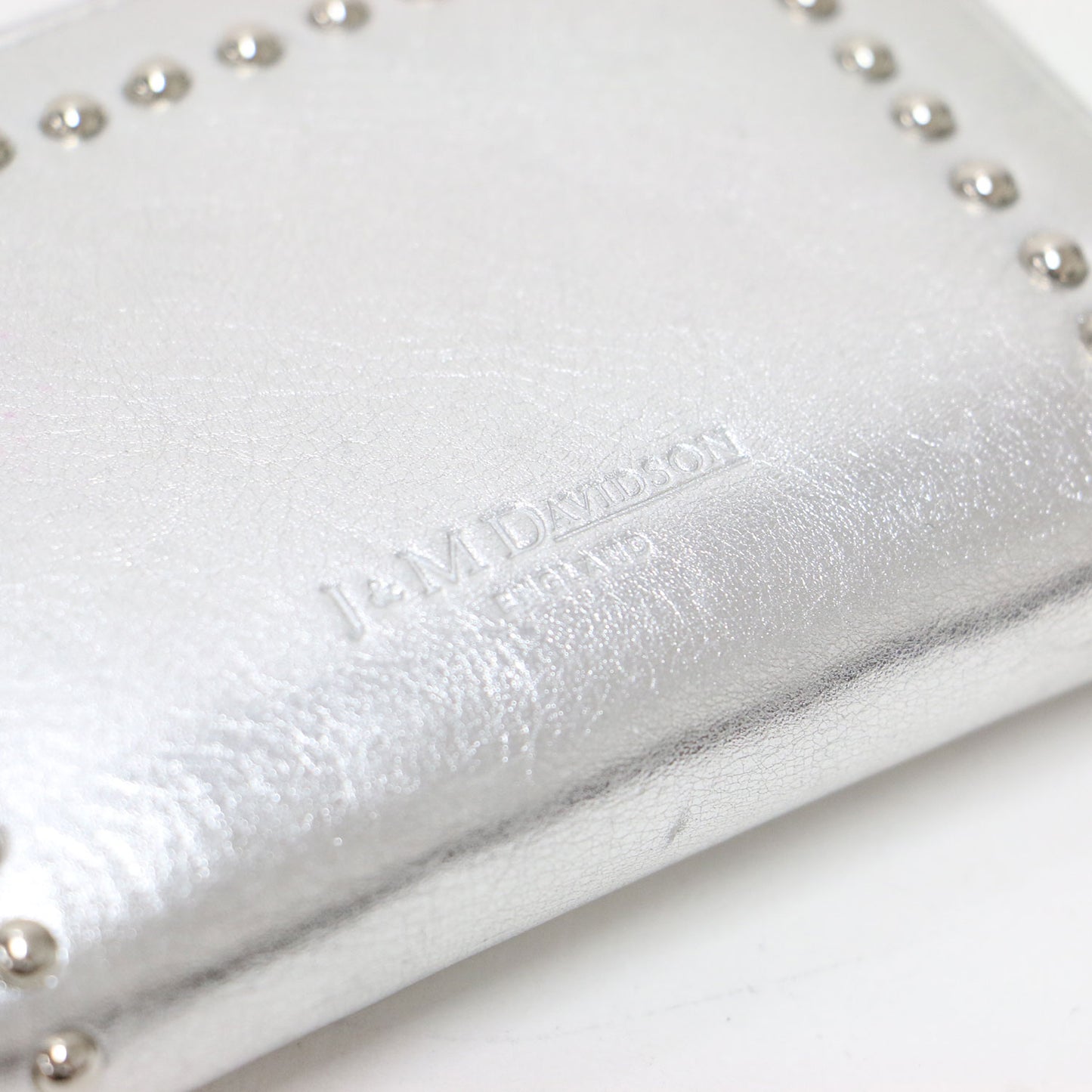 スタッズ付き ラウンドジップ スモール 財布 / SMALL ZIP PURSE WITH STUDS コインケース カードケース メタリック レザー