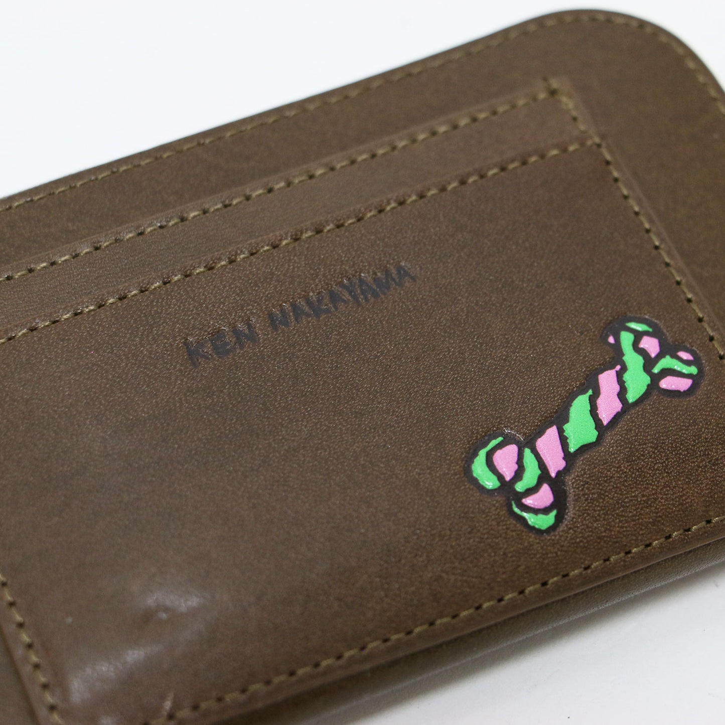 × KEN NAKAYAMA 26春夏 コラボミニウォレット / 折り財布 L字ファスナー 中山 剣 犬 プリント 牛革