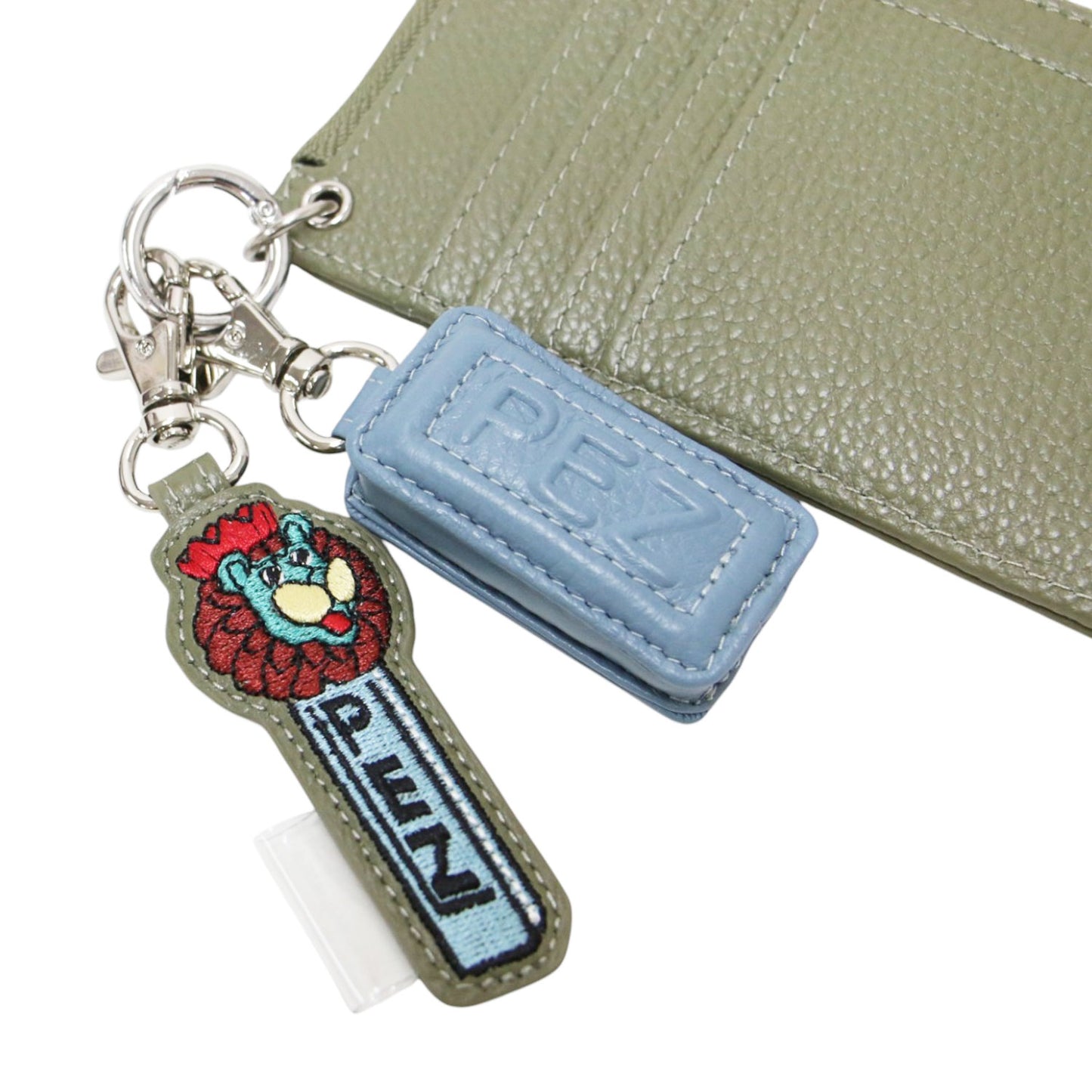 × PEZ 本革 25秋冬 フラグメントケース / 財布 コインケース カードケース チャーム付き カウレザー