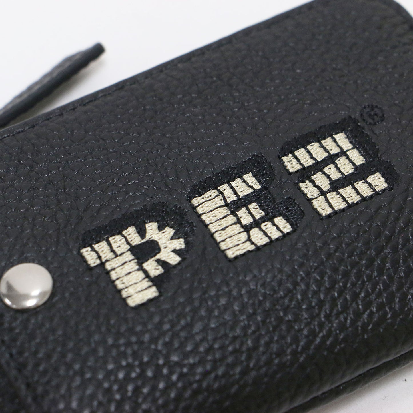 × PEZ 24秋冬 牛革 カラビナ付き パス＆キーケース / マルチケース ポーチ ZOO柄 ロゴ 刺繍 カウレザー