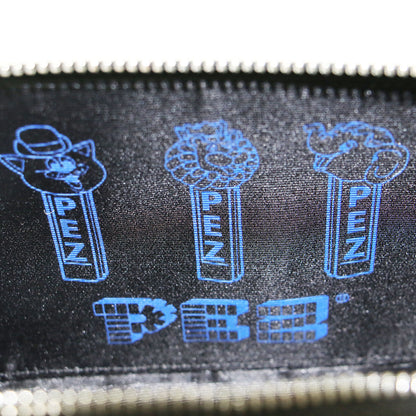 × PEZ 26春夏 本革 ウォレット & ショルダーバッグ / 財布 肩掛け 斜め掛け チャーム付 ペッツ エンボスロゴ カウレザー