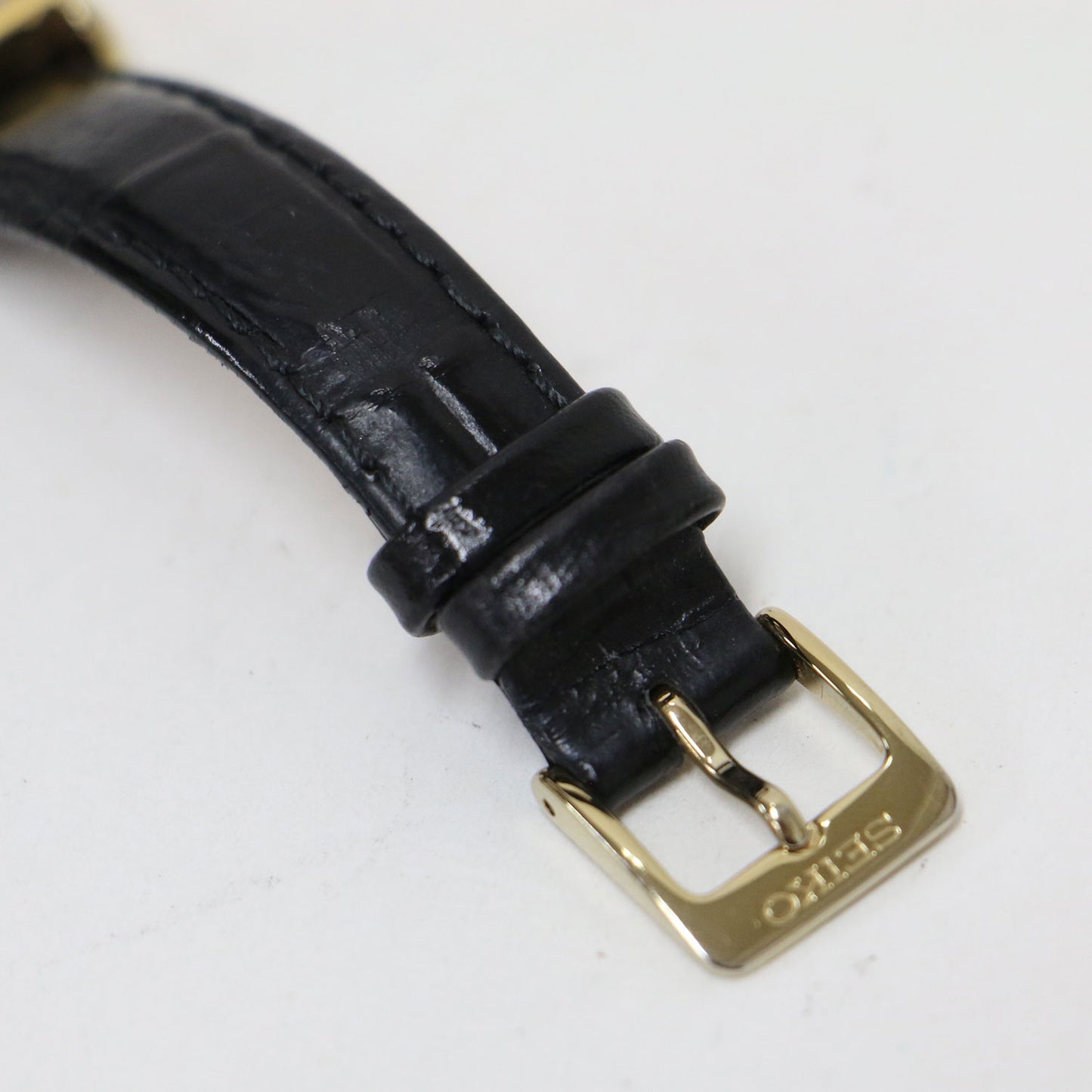 SEIKO SUP250 ソーラー 腕時計 / レクタンギュラー SOLAR