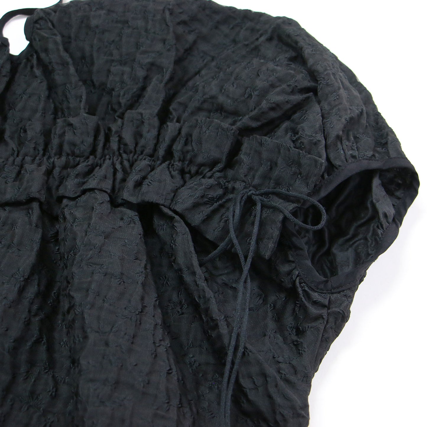 25秋冬 ジャガードワンピース / BRENDA DRESS ドレス クルーネック 半袖 バックリボン ギャザー 凹凸 フリル ドローコード シルク