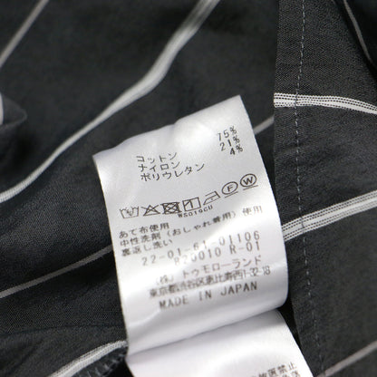 26春夏 コットン ストレッチ ポプリン ボリュームスリーブブラウス / シャツ 長袖 キーネック ストライプ タック 比翼ボタン