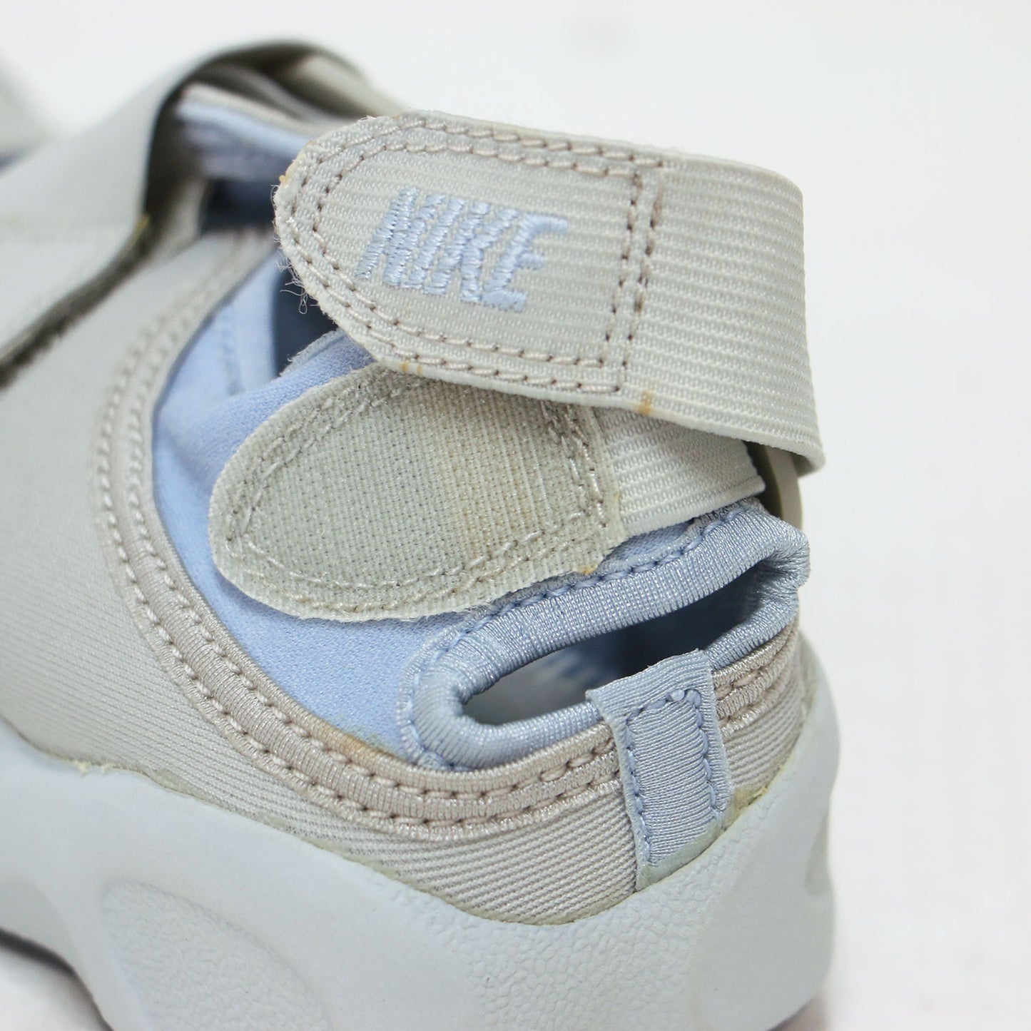 AIR RIFT B / エア リフト B ストラップ スニーカー サンダル