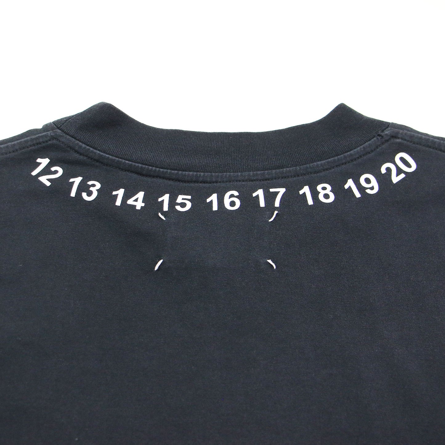 カレンダーグラフィック ロゴ 半袖Ｔシャツ S51GC0449 S22816 / カットソー ハーフスリーブ クルーネック ナンバー コットン