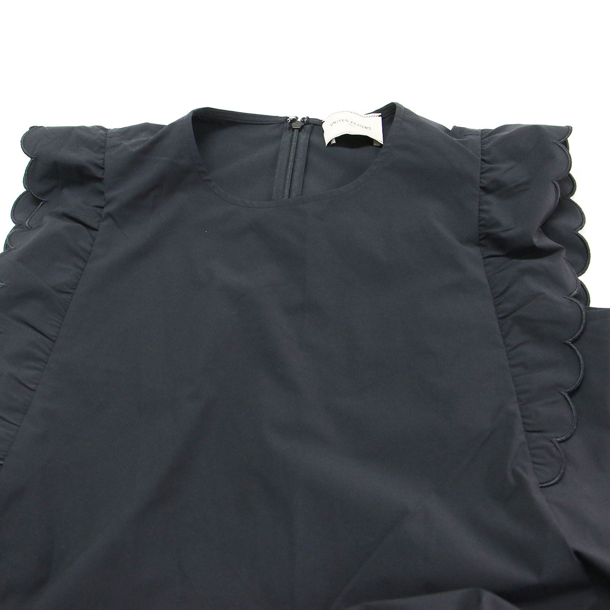 26春夏 スカラップ フリル オールインワン / ジャンプスーツ サロペット パンツ ノースリーブ クルーネック