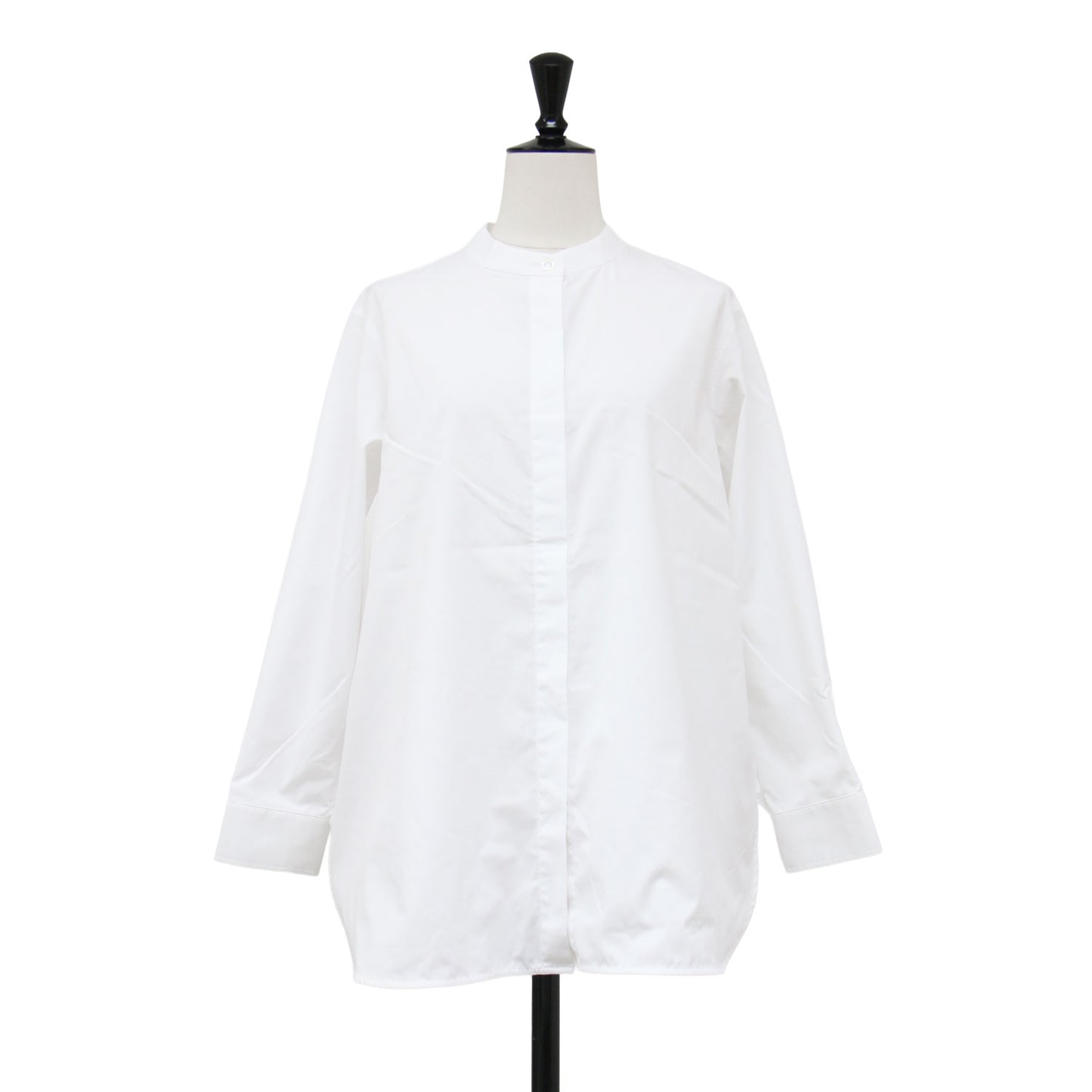 26春夏 バンドカラー 長袖 シャツ / LUXECOTTON NARVI SHIRT クルーネック バックヨーク タック 比翼ボタン ストレッチ コットン