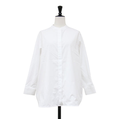 26春夏 バンドカラー 長袖 シャツ / LUXECOTTON NARVI SHIRT クルーネック バックヨーク タック 比翼ボタン ストレッチ コットン