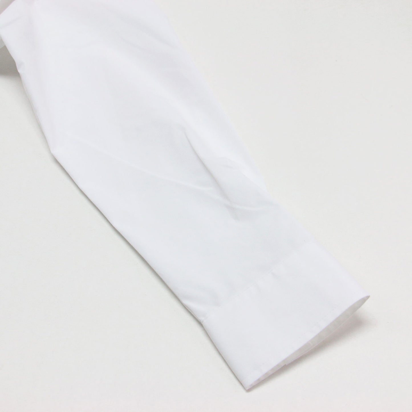 26春夏 バンドカラー 長袖 シャツ / LUXECOTTON NARVI SHIRT クルーネック バックヨーク タック 比翼ボタン ストレッチ コットン