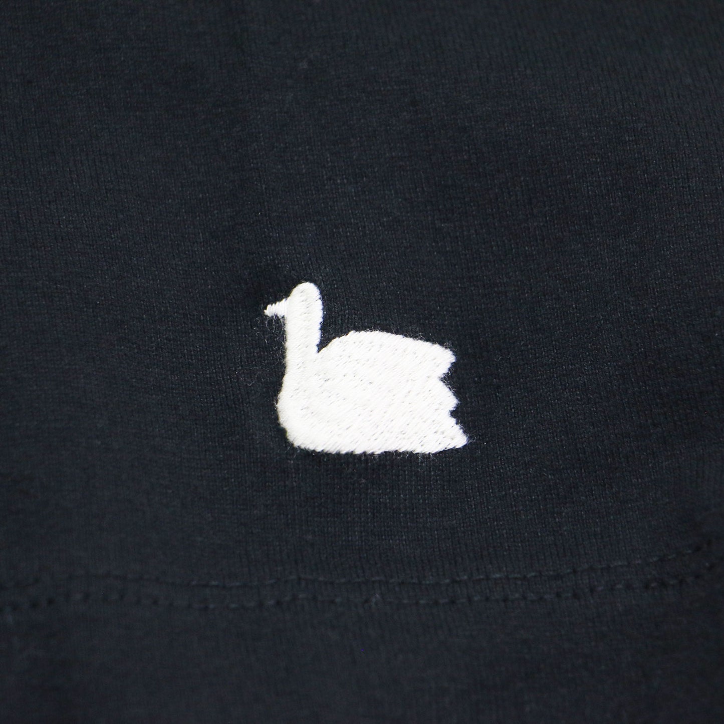 26春夏 USコットン ボトルネック 7分袖 / プルオーバー ドロップショルダー セミワイド 刺繍 スワン ウォッシャブル