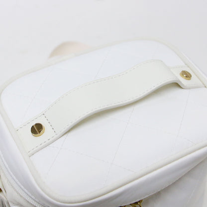 × 神崎恵さん コラボ 23春夏 バニティ ショルダー バッグ / VANITY SHOULDER BAG ポーチ スクエア型 2WAY ワンハンドル クロスボディ キルティング ダブルファスナー