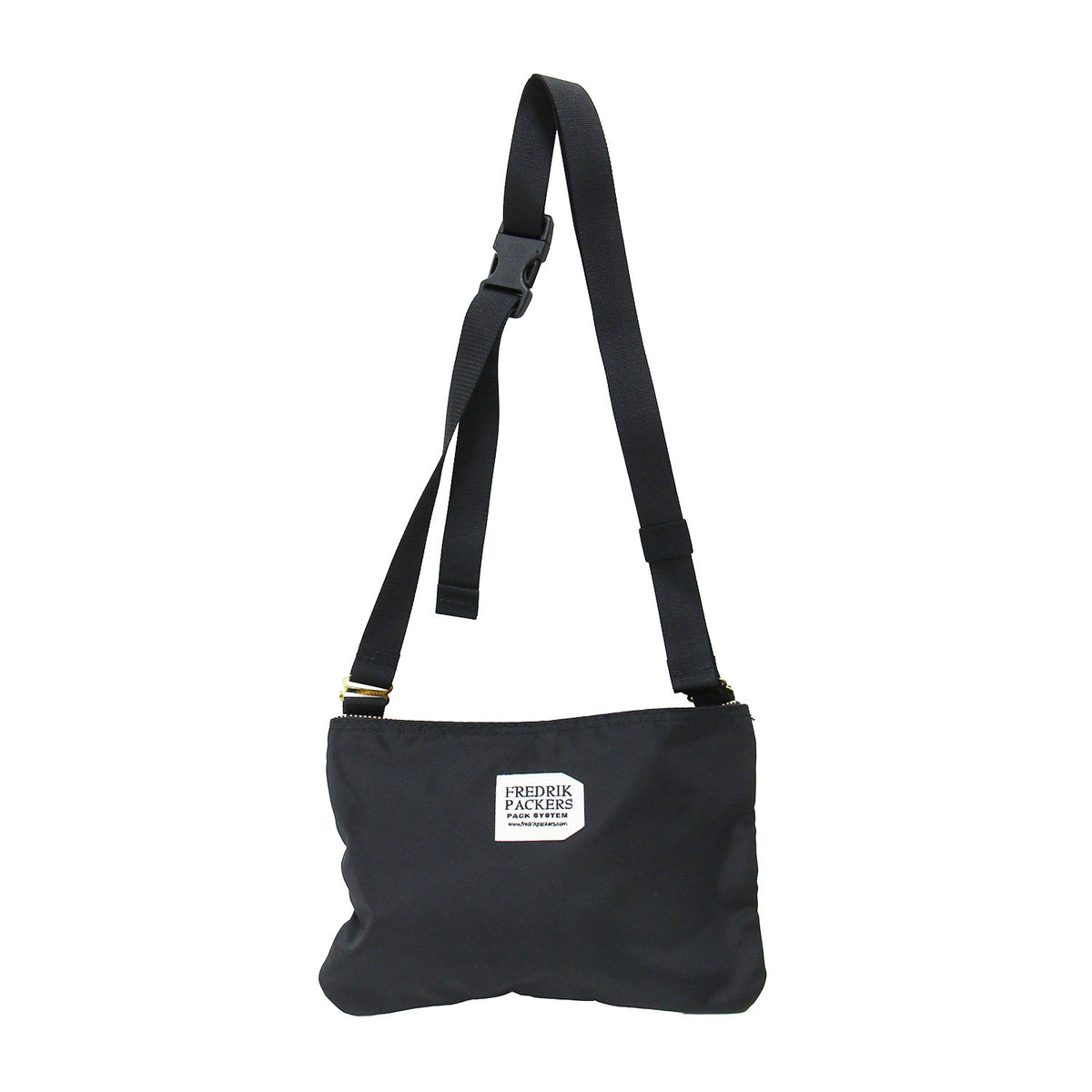 ホリゾンタル ショルダー / 420D HORIZONTAL SHOULDER サコッシュ スクエア型 クロスボディ ダブルジップ ナイロン ブランドロゴ アップリケ
