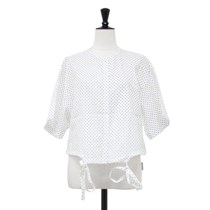 ドット ドローストリング シャツ / dots drawstring shirt プルオーバー クロップド丈 クルーネック ノーカラー 半袖 ドロップショルダー 薄手 総柄 比翼ボタン コットン ウォッシャブル
