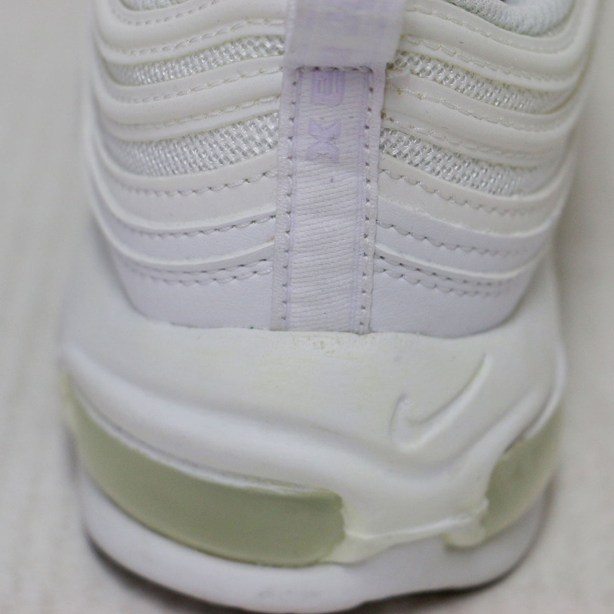 ウィメンズ エア マックス / WMNS AIR MAX 97 DH8016-100 / スニーカー ローカット エアソール ボリュームソール メッシュ レースアップ ヒールビュー ロゴ 刺繍