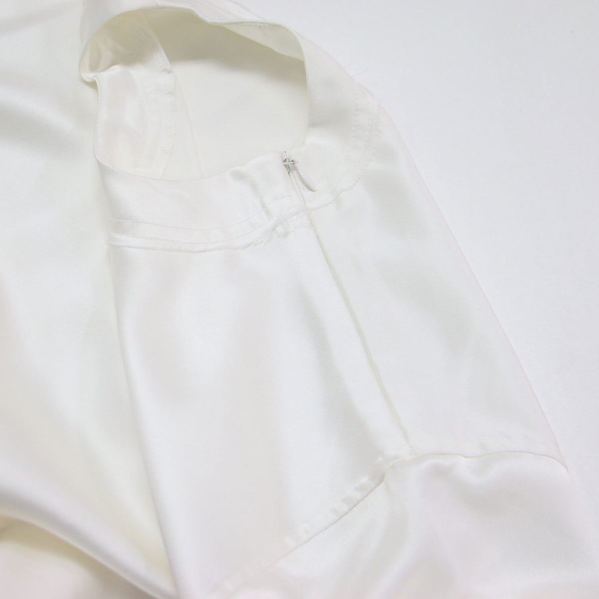 26春夏 サテン Tシャツ / プルオーバー カットソー 五分袖 ミドル丈 クルーネック オーバーサイズ ドロップショルダー 光沢感
