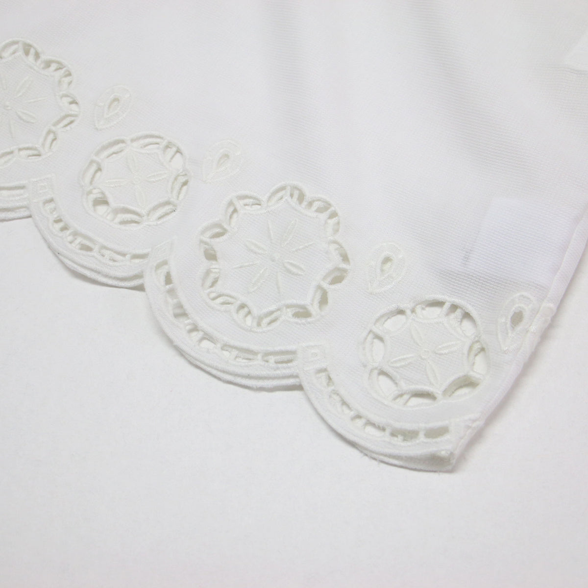 26春夏 エアリーメッシュ フレンチスリーブ プルオーバー / ブラウス 半袖 アイレット刺繍 タック コットン