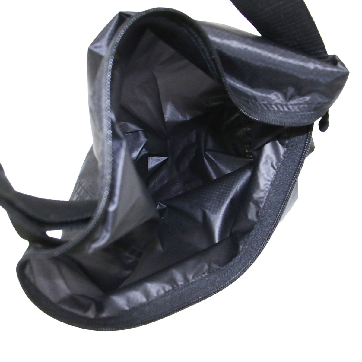 コーデュラナイロン ショルダーバッグ / SEQUEL CORDURA BITTY 肩掛け 斜め掛け