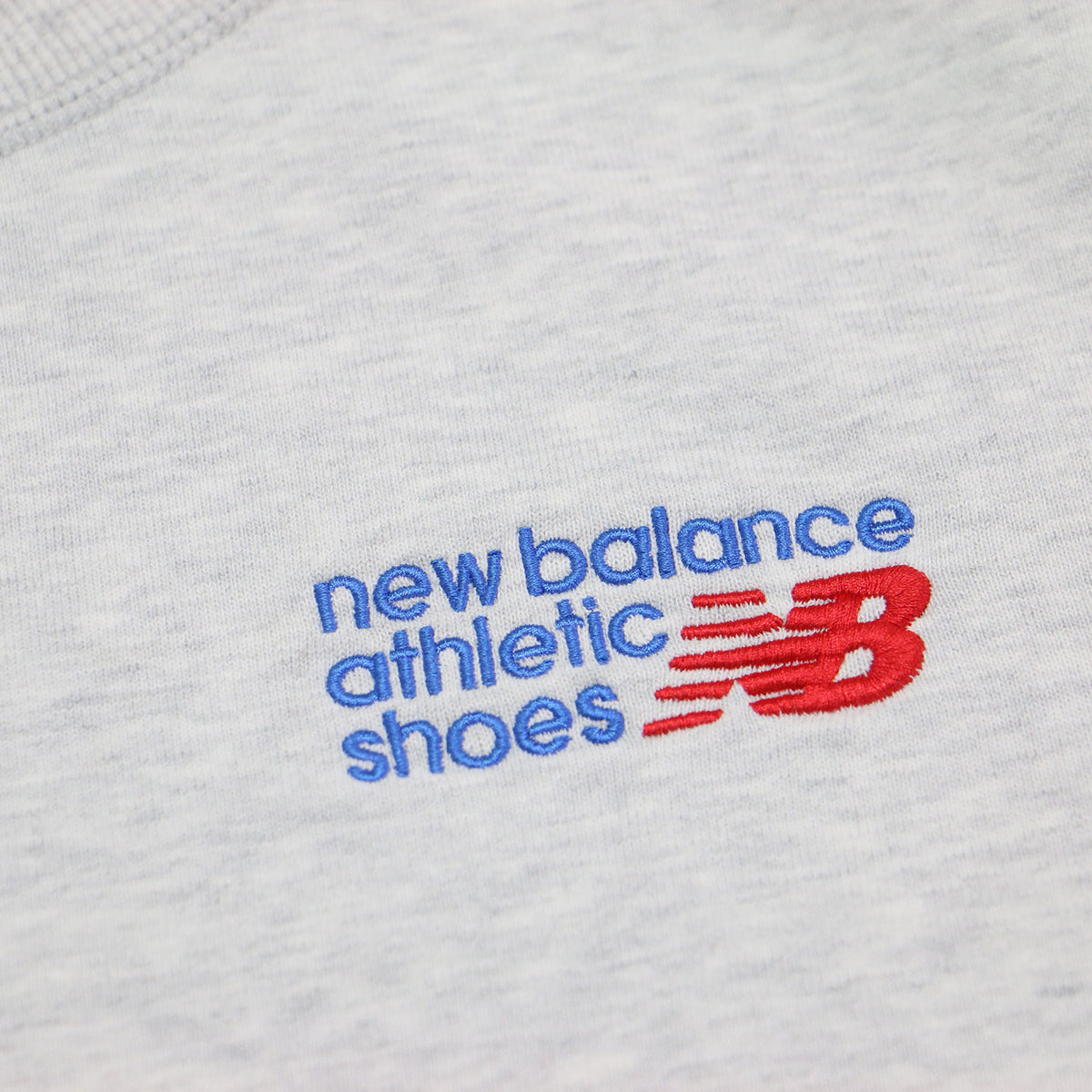 Athletics プレミアムロゴ スウェット クルー / プルオーバー 長袖 ロゴ刺繍 裏毛 コットン