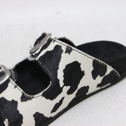 26春夏 2ベルト サンダル / 2 BELT SANDALS 26093450004010 / フラット ハラコ調 ホルスタイン柄 カウレザー