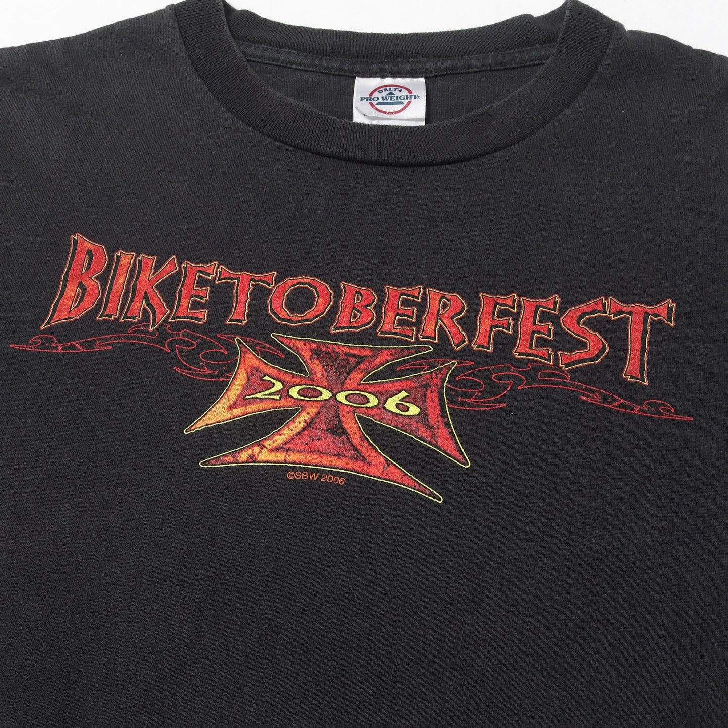 00s BIKETOBERFEST 2006 アイアンクロス ワイルドピッグ クルーネック Tシャツ / エルサルバドル製 DELTA