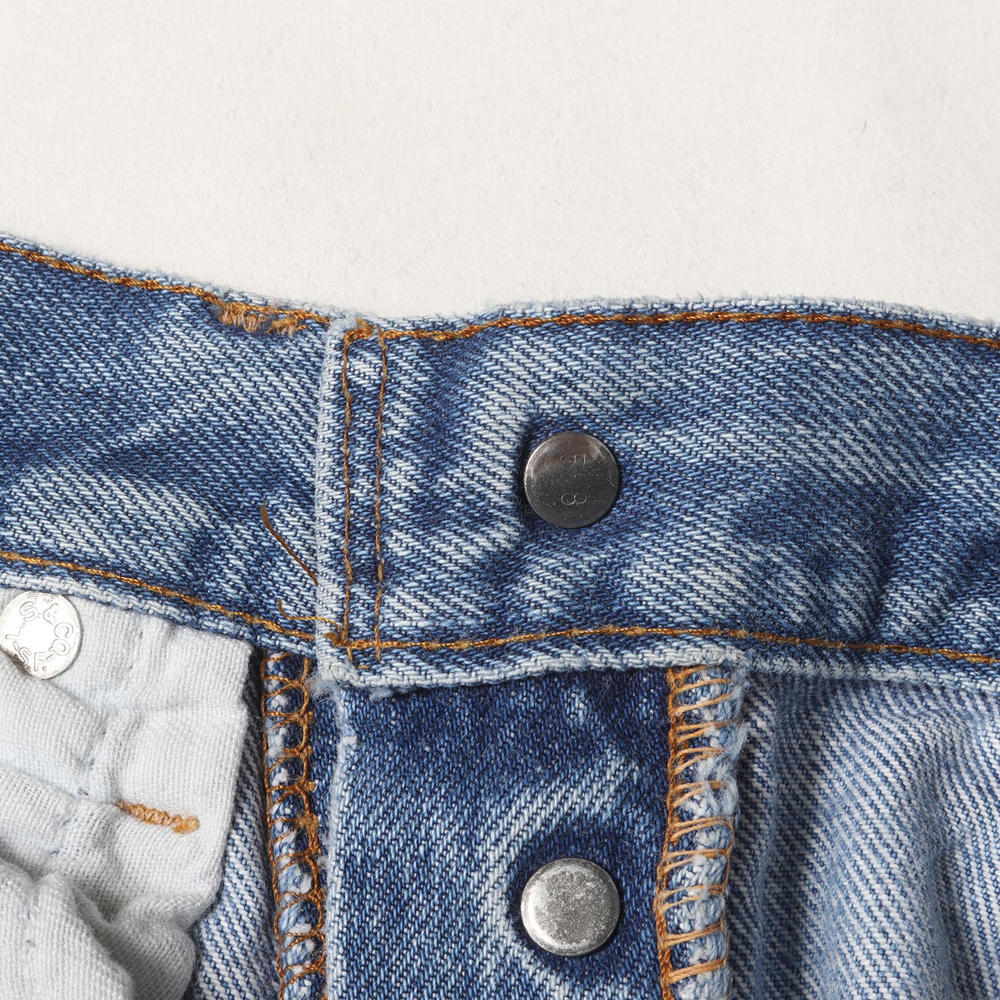 [雰囲気抜群] 80s 501 赤耳 デニムパンツ / ボタン裏刻印558