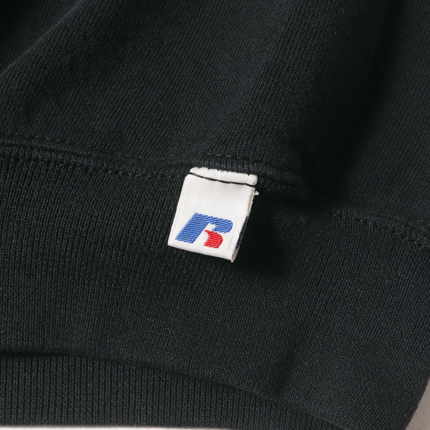 00s アスレチックチーム 刺繍 前V セットイン スウェットシャツ / メキシコ製 Russell