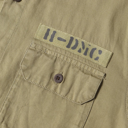 [現行モデル] エンブレム刺繍 コットン サファリ 半袖ボタンシャツ