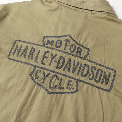 [現行モデル] エンブレム刺繍 コットン サファリ 半袖ボタンシャツ